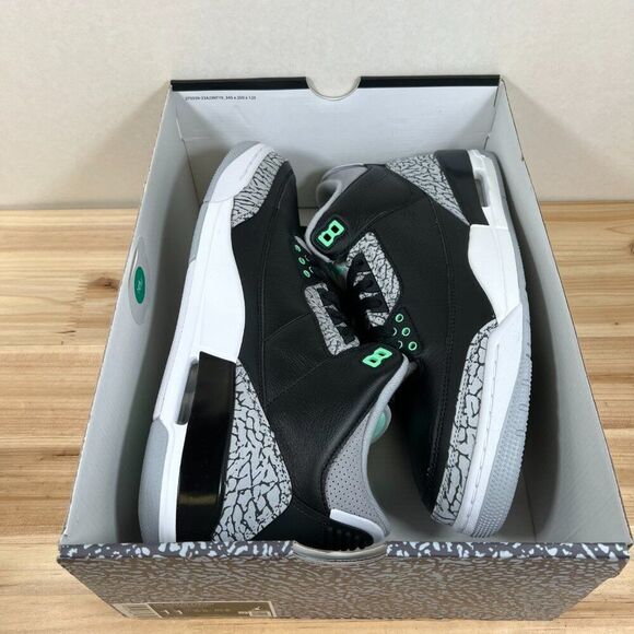 Air Jordan 3 Retro Mens 11 Nike basketball streetwear shoes Green Glow Black NEW - Picture 2 of 12